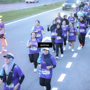 Runner Photo 8245839