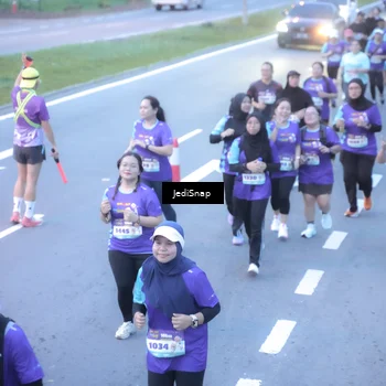 Runner Photo 8245847