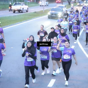 Runner Photo 8245872