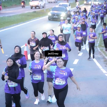 Runner Photo 8245882