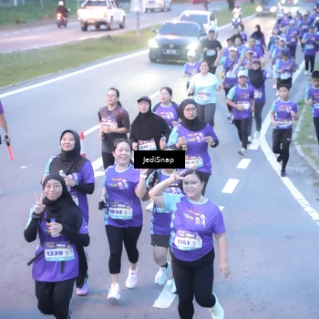 Runner Photo 8245903