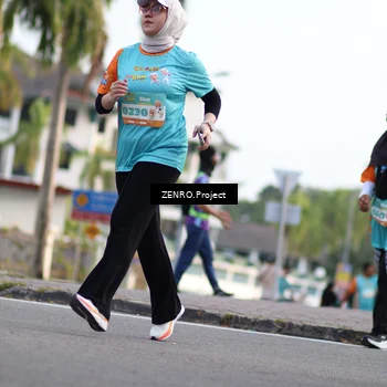 Runner Photo 8245905