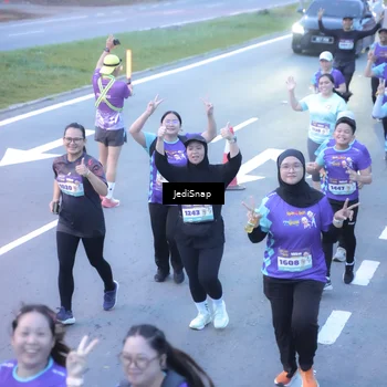 Runner Photo 8245927