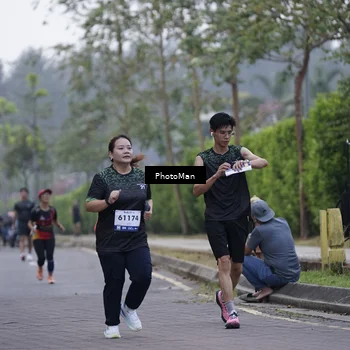 Runner Photo 8245944