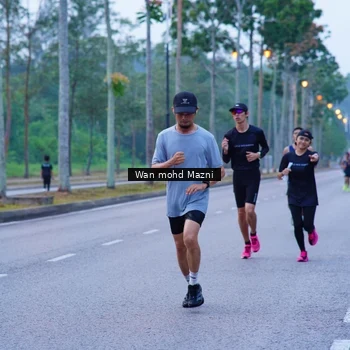 Runner Photo 8245963