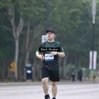 Runner Photo 8245972