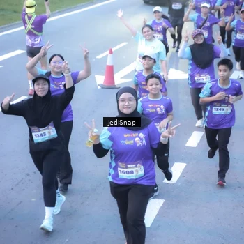 Runner Photo 8245976