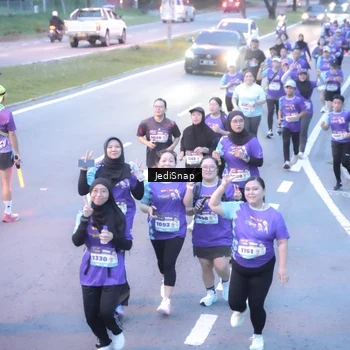 Runner Photo 8245980