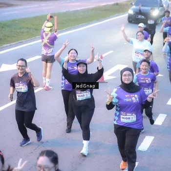 Runner Photo 8245985
