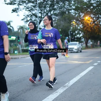 Runner Photo 8246007