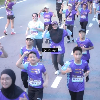 Runner Photo 8246028