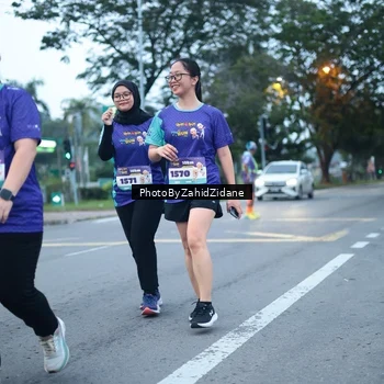 Runner Photo 8246033