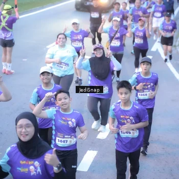 Runner Photo 8246052