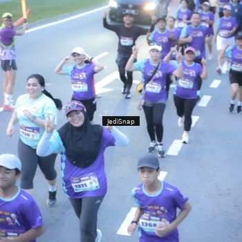 Runner Photo 8246057