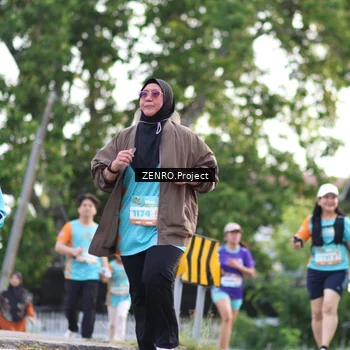 Runner Photo 8246061