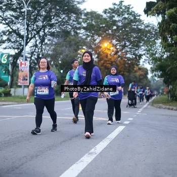 Runner Photo 8246079