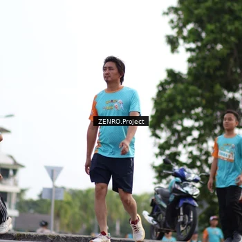 Runner Photo 8246152