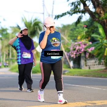 Runner Photo 8246242
