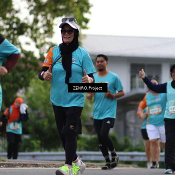 Runner Photo 8246286