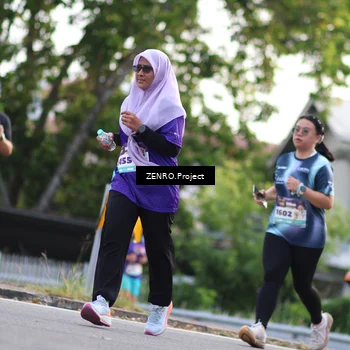 Runner Photo 8246349