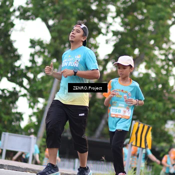 Runner Photo 8246411