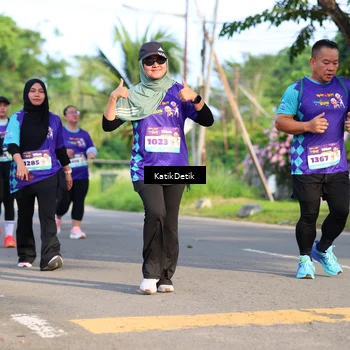 Runner Photo 8246436