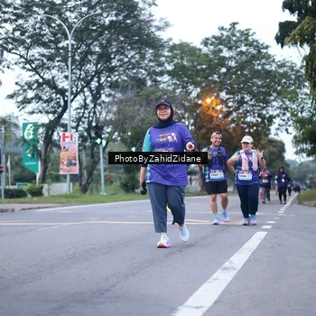 Runner Photo 8246567