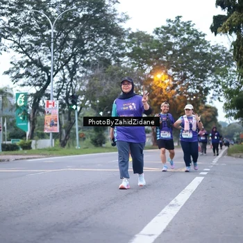 Runner Photo 8246573