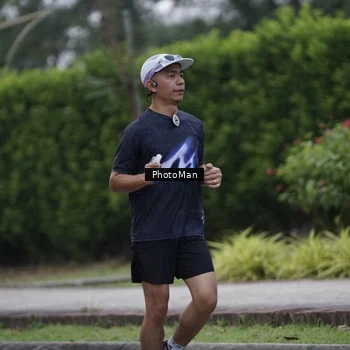 Runner Photo 8246595