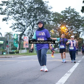 Runner Photo 8246629