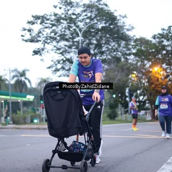 Runner Photo 8246659