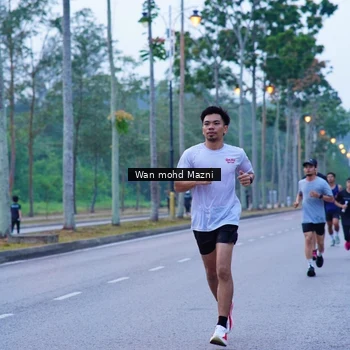 Runner Photo 8246745