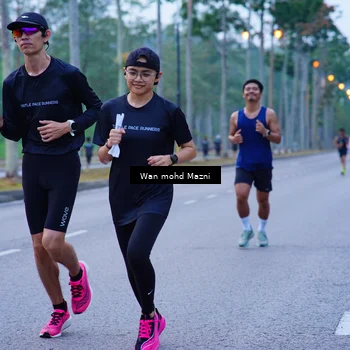 Runner Photo 8246773
