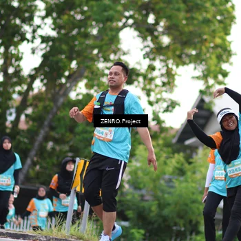 Runner Photo 8246908