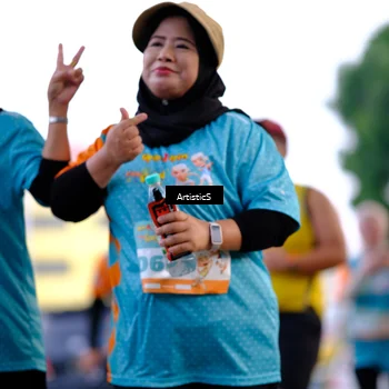 Runner Photo 8247024