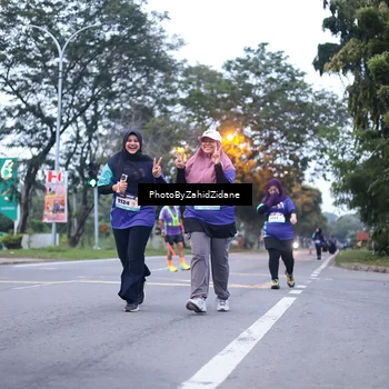 Runner Photo 8247044
