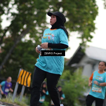 Runner Photo 8247064