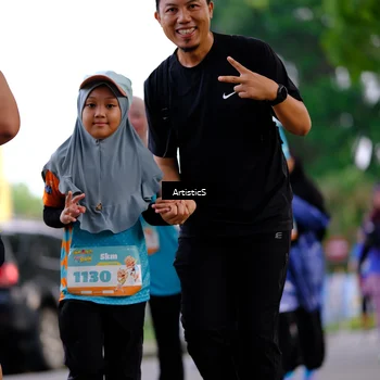 Runner Photo 8247089