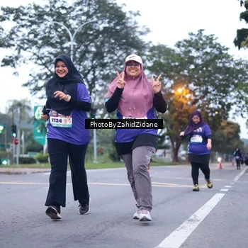 Runner Photo 8247176