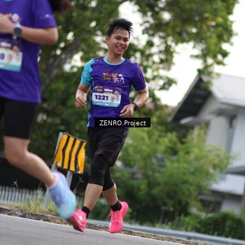 Runner Photo 8247180