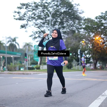 Runner Photo 8247356