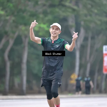 Runner Photo 8247373