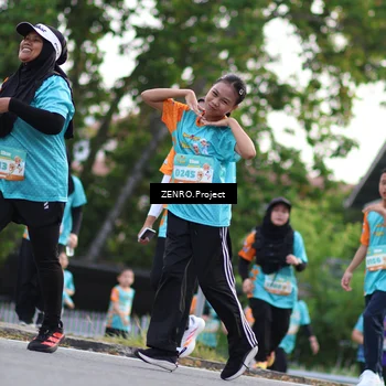Runner Photo 8247400