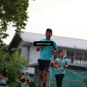 Runner Photo 8247409