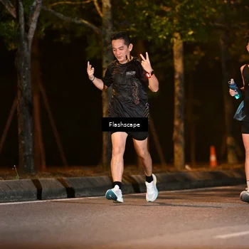 Runner Photo 8247532