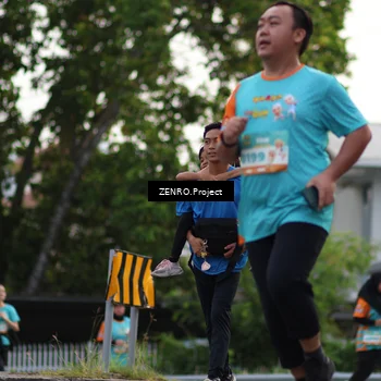 Runner Photo 8247547