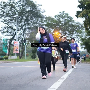 Runner Photo 8247856