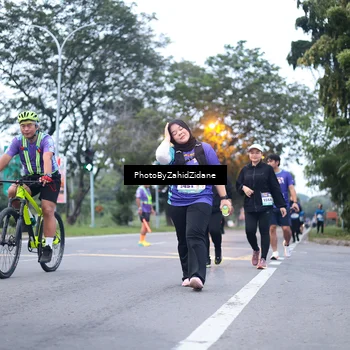 Runner Photo 8247877