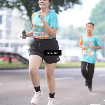 Runner Photo 8247943