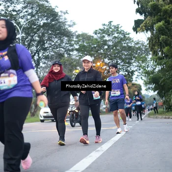 Runner Photo 8248006